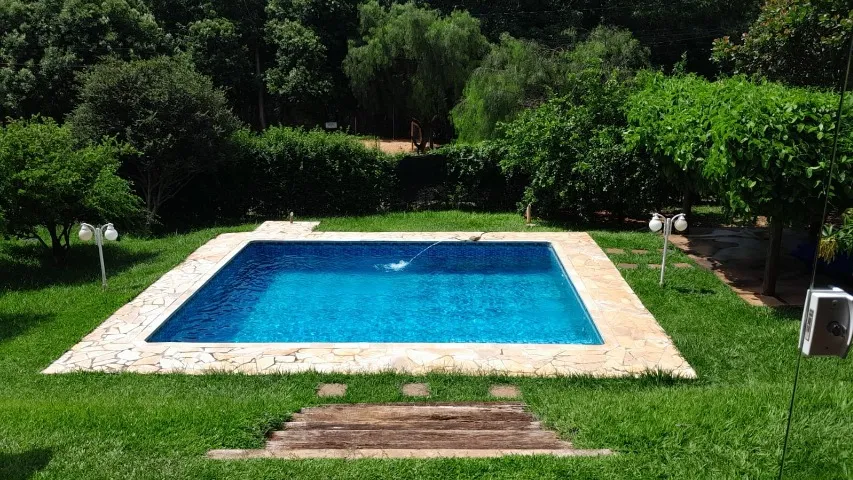 Vende-se magnifica casa no Condominio Residencial Vale Florido