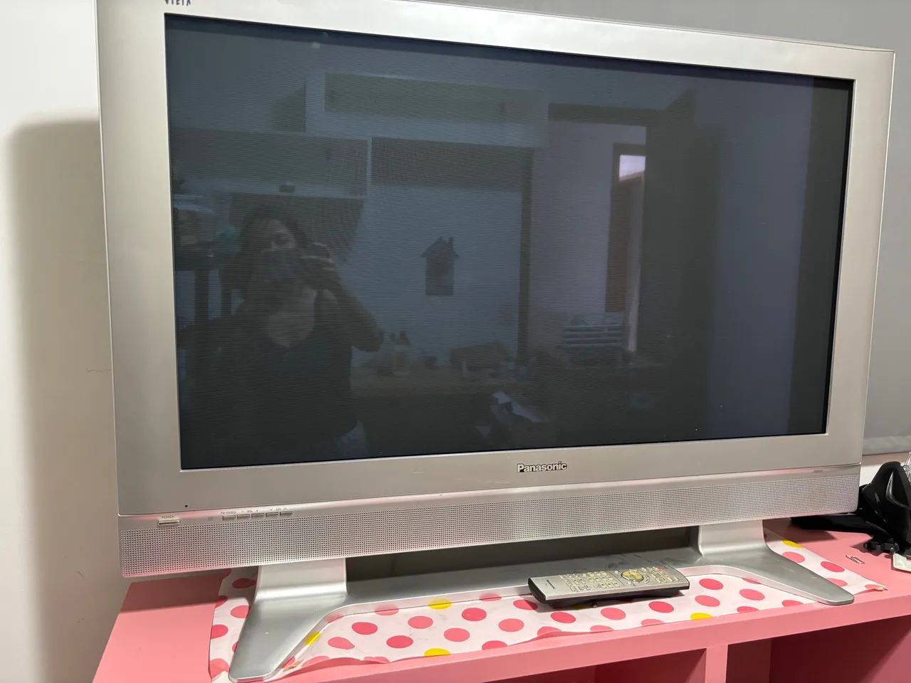 TV Panasonic antiga modelo TY-ST42PX5W - Foto 3