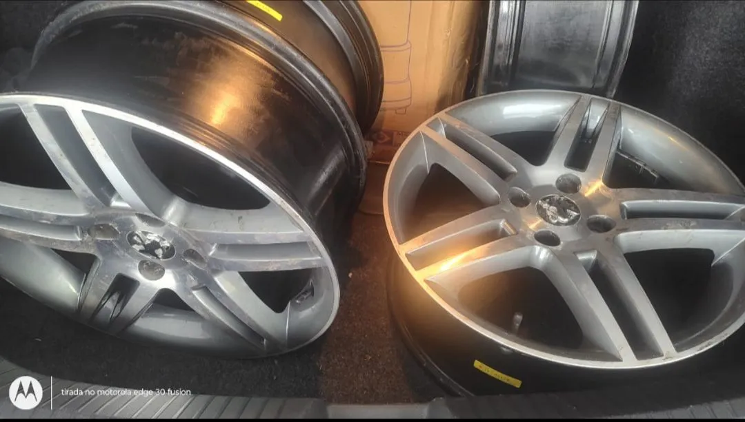 Rodas de liga leve 4x108 aro 17