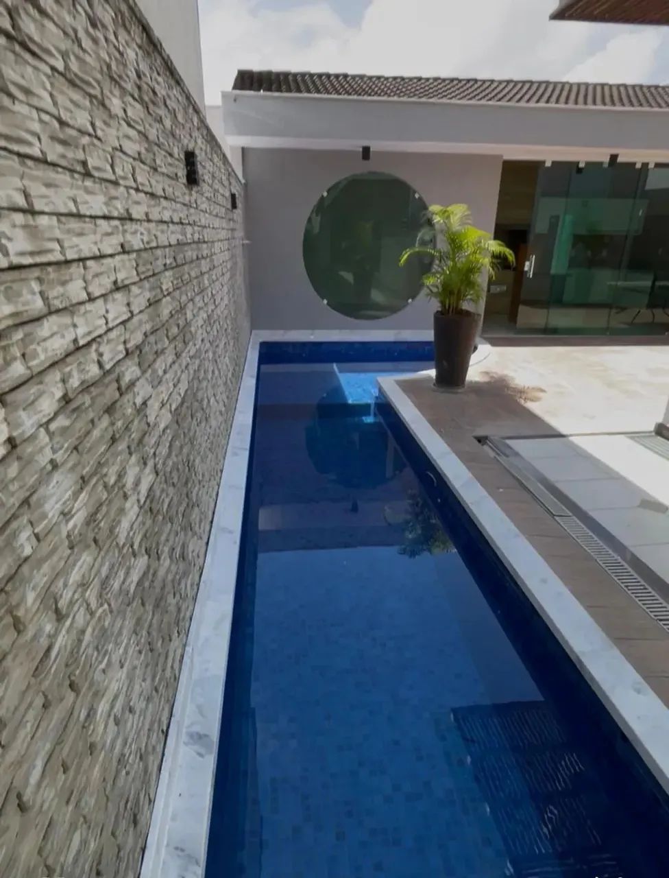 RENASCENCE, BELISSIMA CASA 100% MOBILIADA, COM 3 SUÍTES, PISCINA - Foto 3