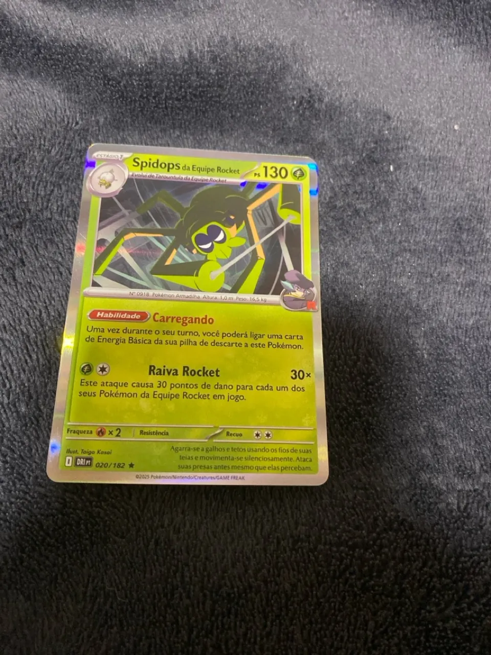 Carta Pokémon Spidops da Equipe Rocket - DRI 020/182