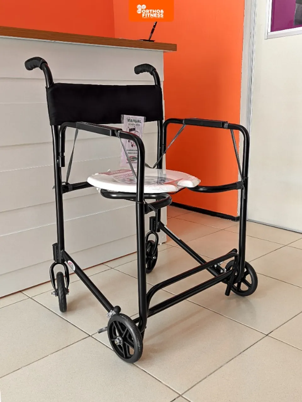 Cadeira de Banho Higiênica CH06 (Até 130kg) - Carone