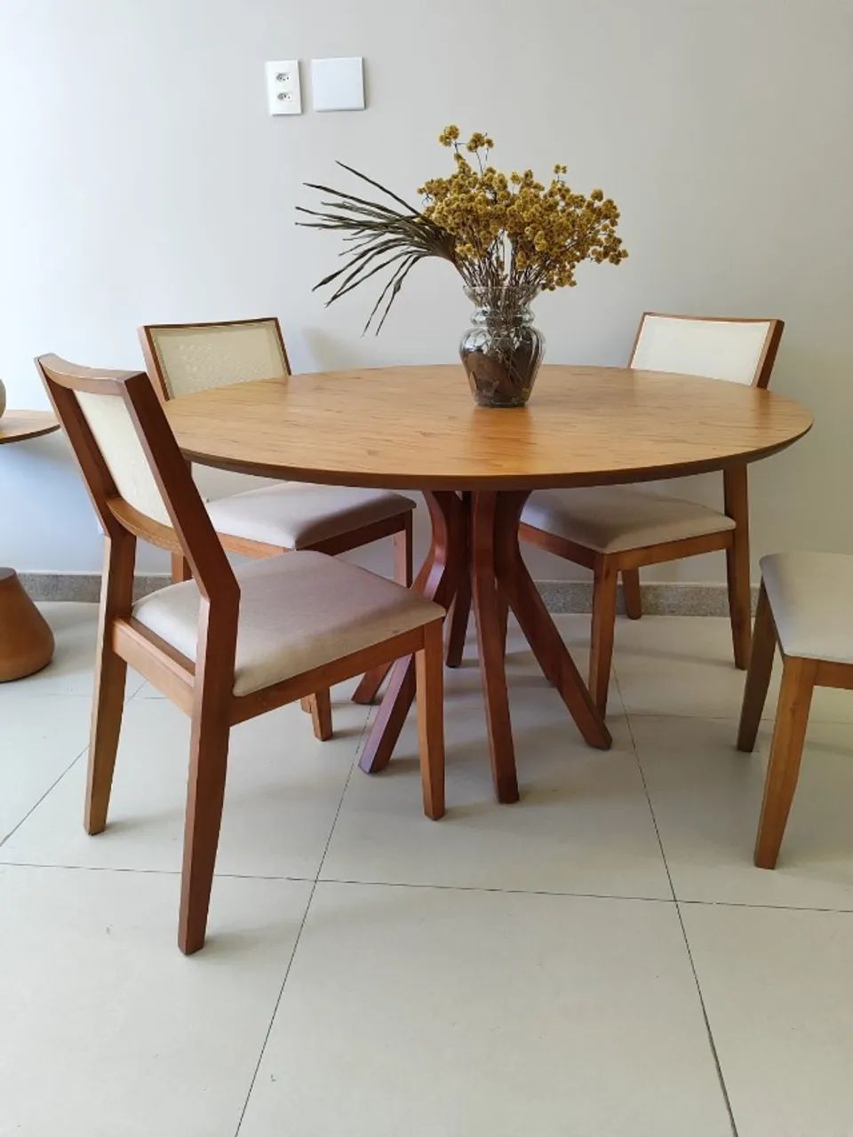 Salas de jantar com 6 cadeiras, estilo e conforto, madeira maciça - Foto 2