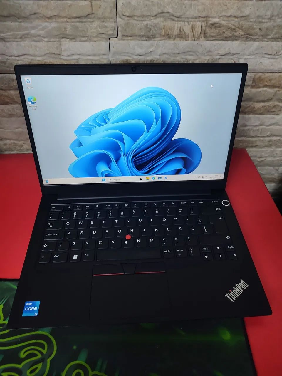 Notebook Lenovo ThinkPad E14 G4 com Intel Core i5 décima segunda 