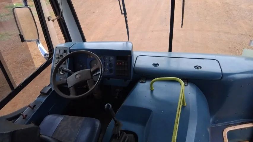 Ônibus  Escolar Volkswagen 180cv Ano 2006 - Foto 9