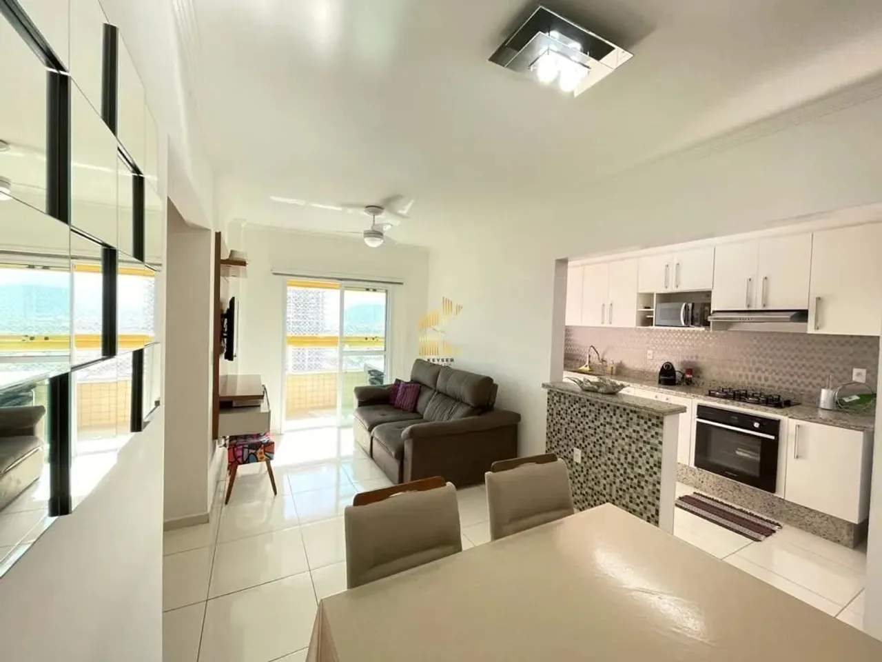Apartamento para locação no bairro Caiçara em Praia Grande, SP. 1 dormitório