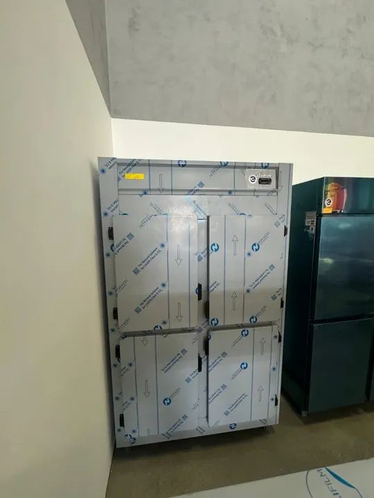 Geladeira Comercial 4 Portas 1044 Litros, Inox 220v 