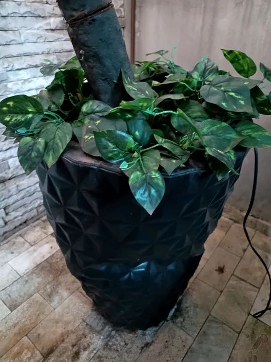 Árvore Artificial Grande com Luzes - Foto 4