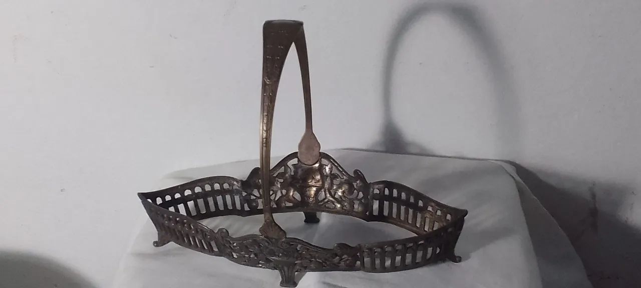 Wmf linda cestinha violeteira antiga 22 - Foto 2