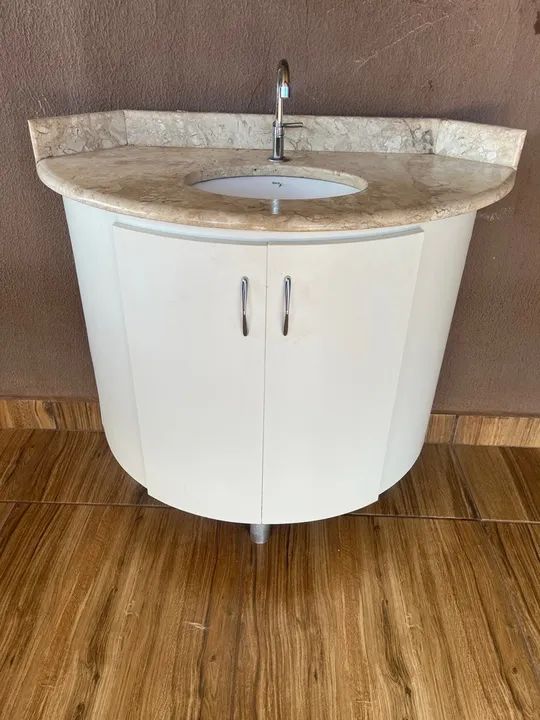 Cuba e Pia de Pedra com armário MDF