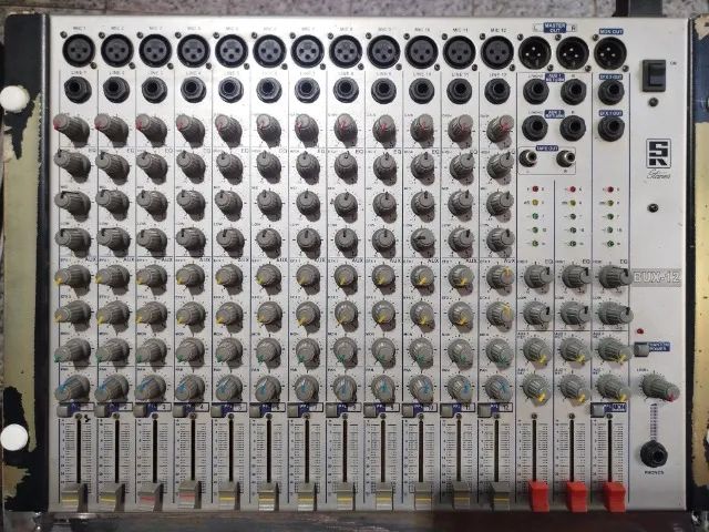 Staner BUX-12, mesa de som analógica com 12 canais.  - Foto 3
