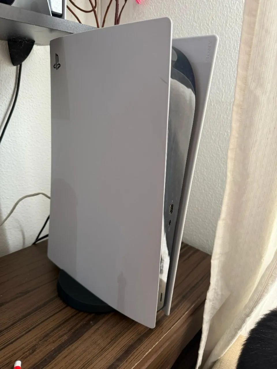 PS5 Playstation 5 Edição Digital, SSD 825GB, 2 Controles DualSense + Base de carregamento - Foto 4