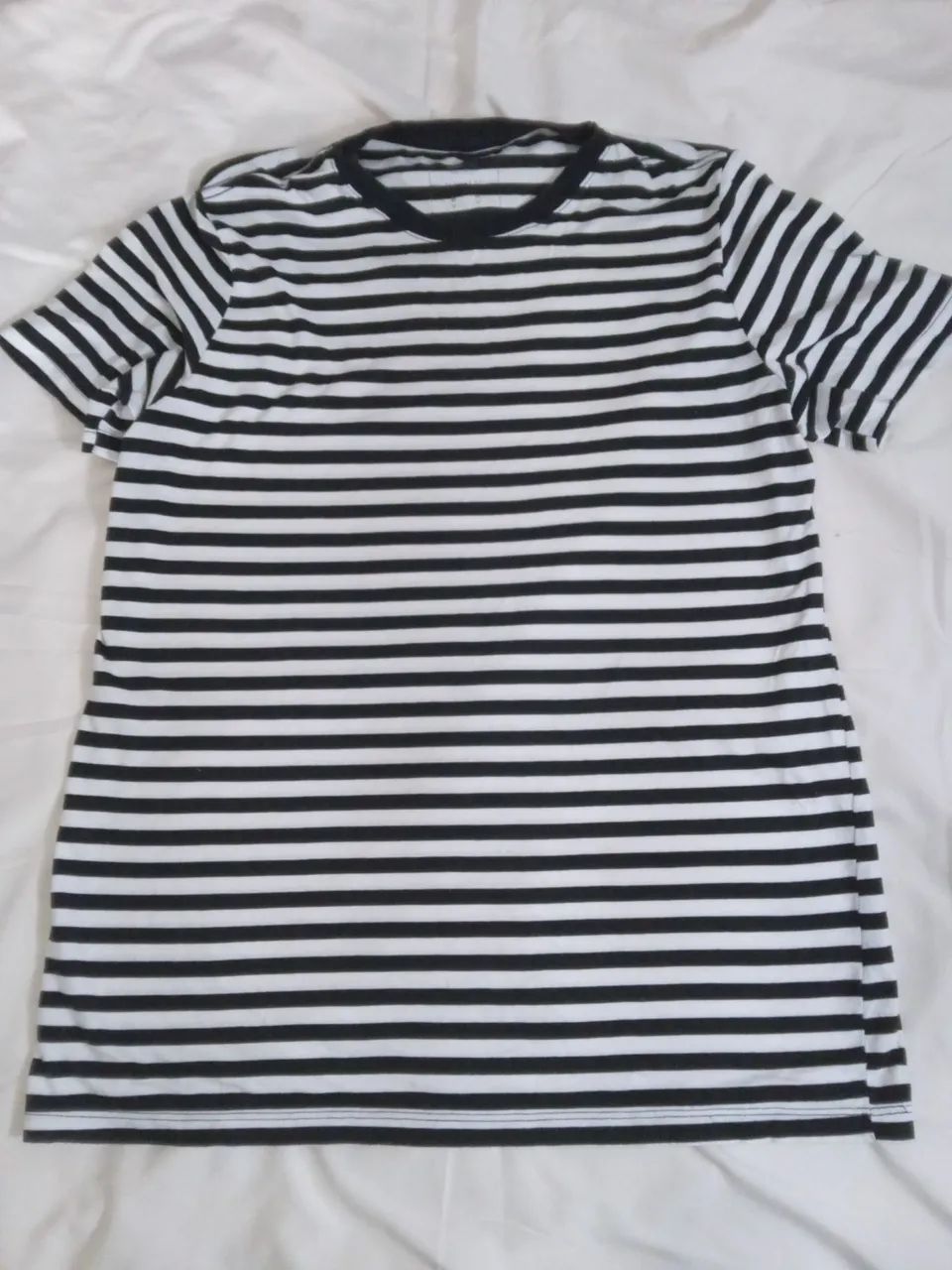 Camiseta Listrada Preto e Branco - Foto 3