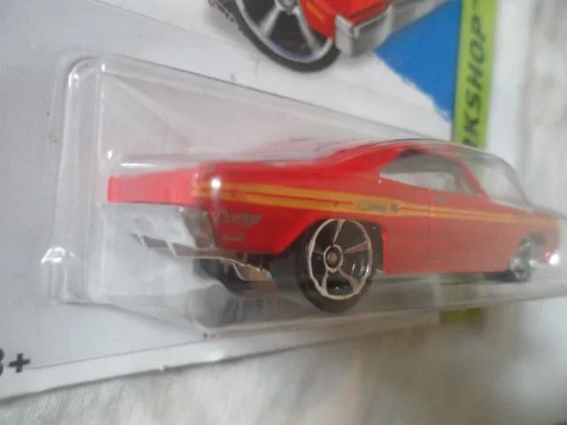 Miniatura Hot Wheels 1974 Brazilian Charger vermelho novo no blister - Foto 3