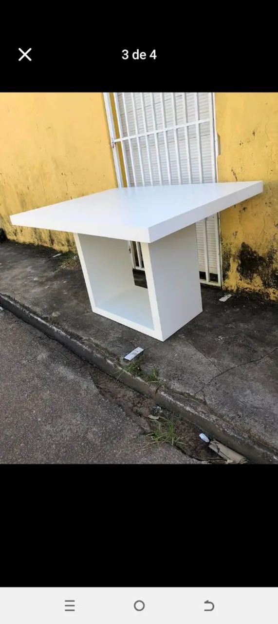 Mesa Quadrada Branca Moderna
