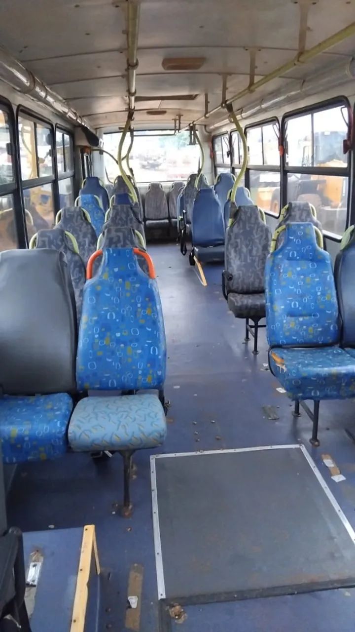 Ônibus  Escolar Volkswagen 180cv Ano 2006 - Foto 2