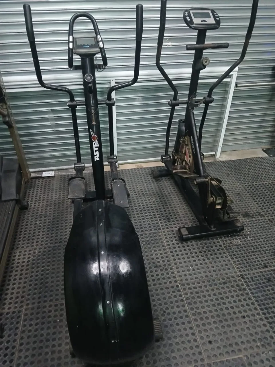 Vendo combo de equipamentos de musculação