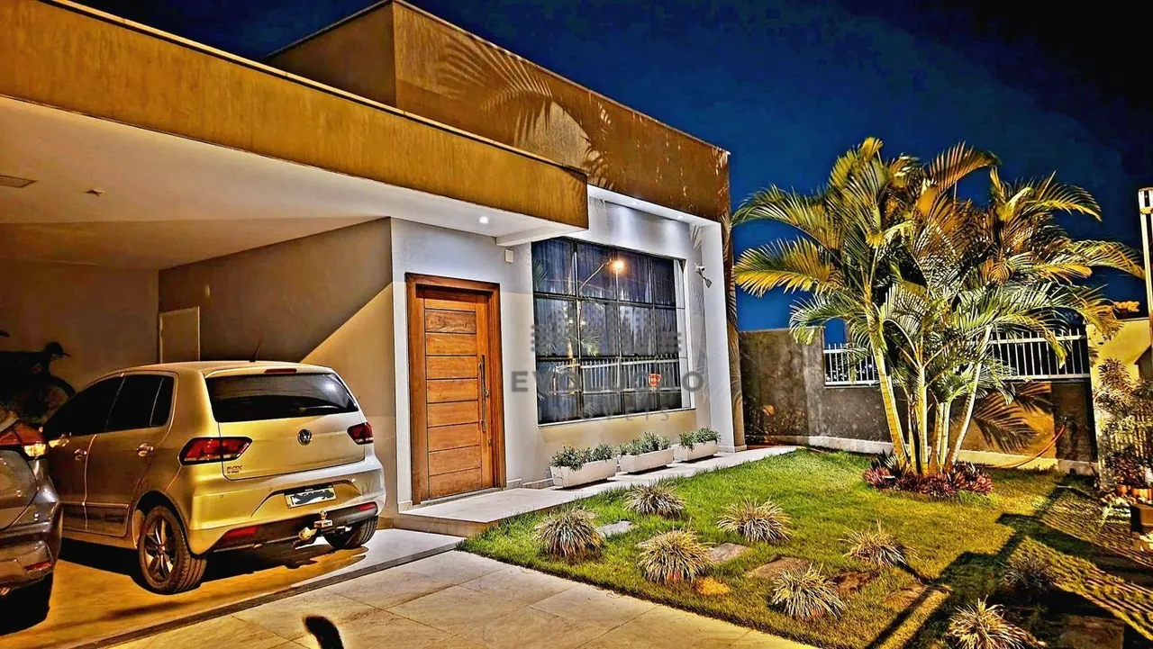 CASA 3 Quartos, Piscina, 4 Vagas - Sertão do Maruim