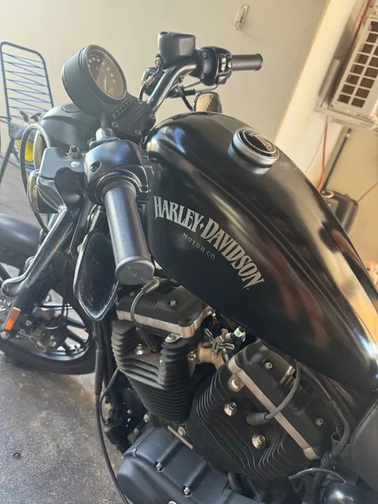 Harley Davidson XL 883 - Foto 2