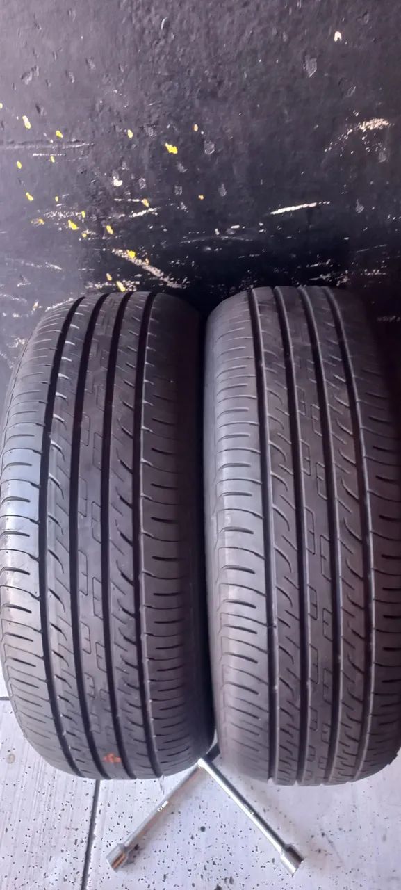 Pneu 215/50/18 Giti (2 unidades)