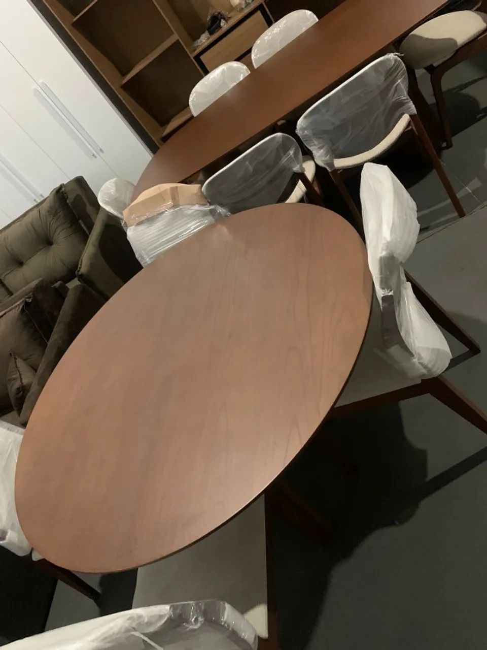 mesa de jantar com 4 cadediras 