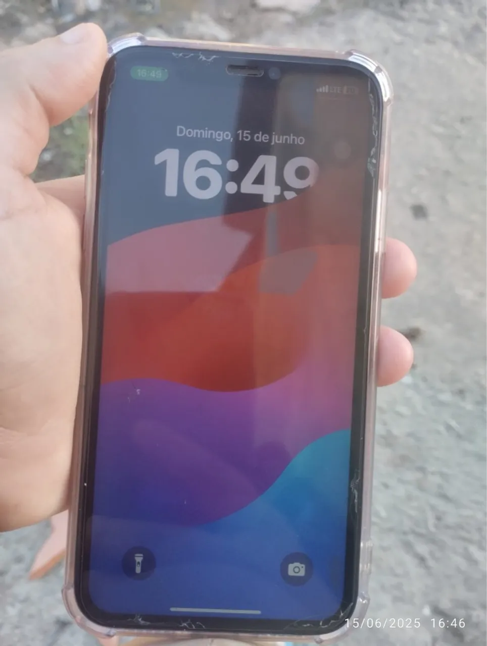 vendo iphone 11, em perfeito estado, estou vendendo pois estou precisando de dinheiro!