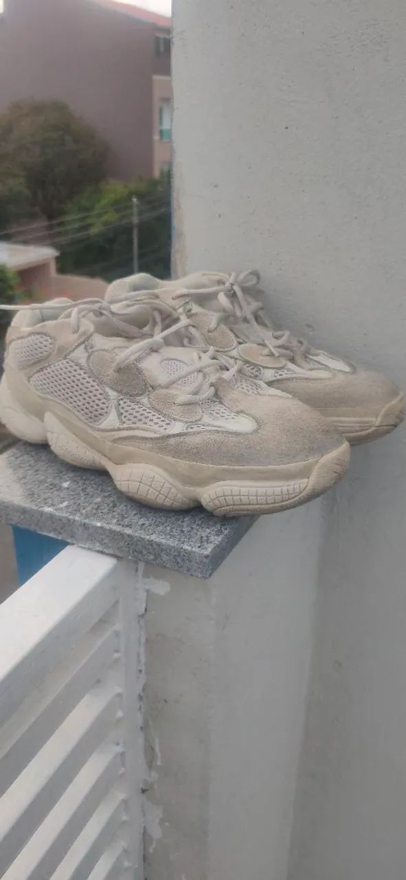 Tênis Adidas Yeezy 500 tamanho 10 EUA
