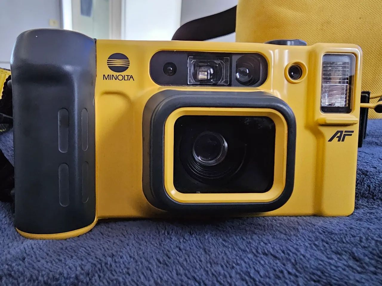 MINOLTA WEATHERMATIC DUAL 35 イエロー Camera Analógica Minolta Weathermatic Dual 35 | MercadoLivre