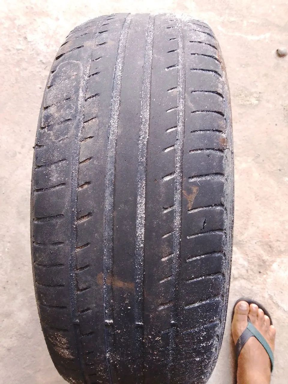 Pneu 195/60 R15 Remoldado - Foto 2
