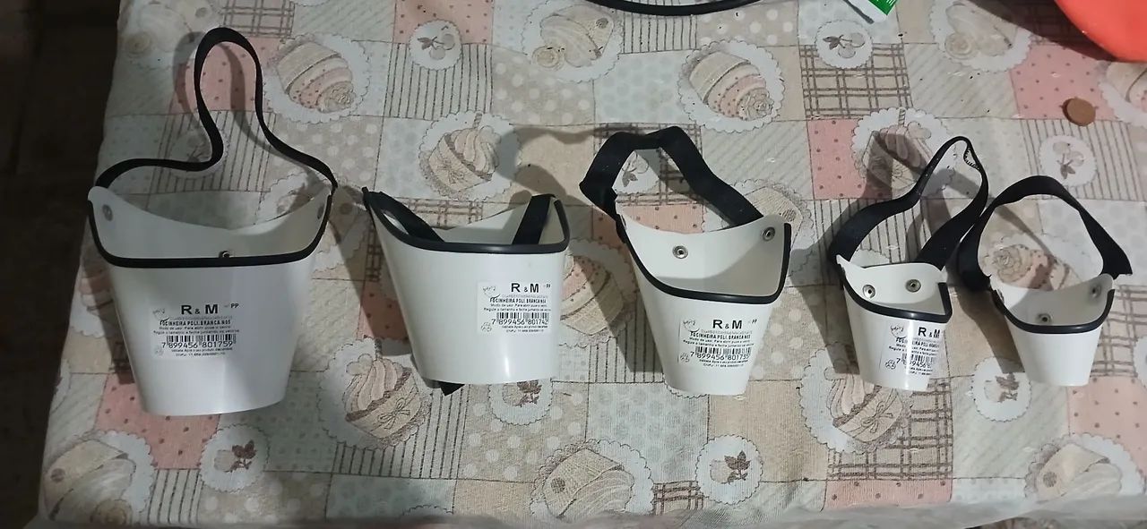 Kit de vários tamanhos de focinheira para cães e gatos 