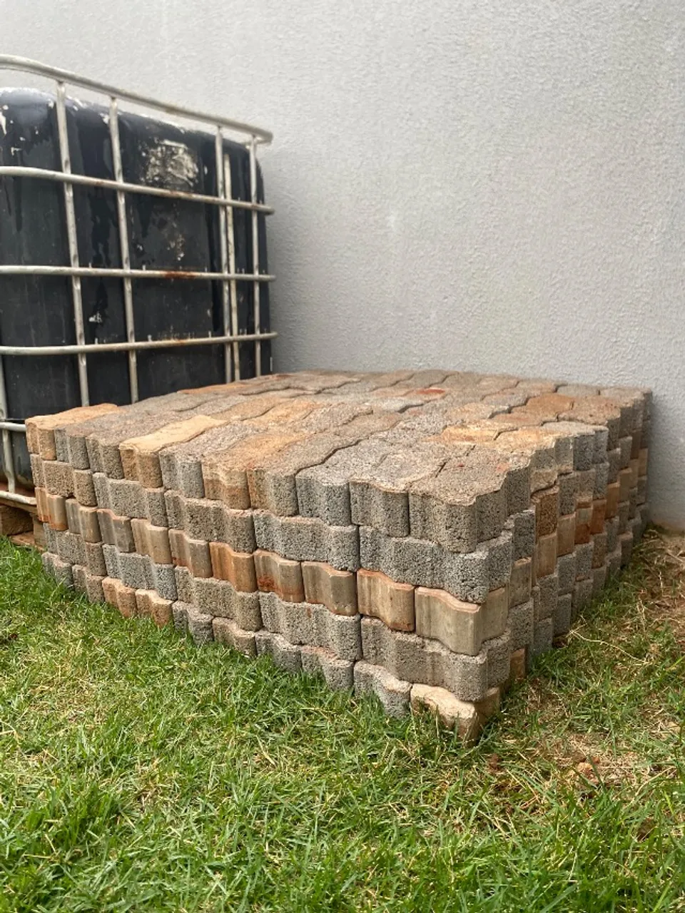 Paver intertravado drenante