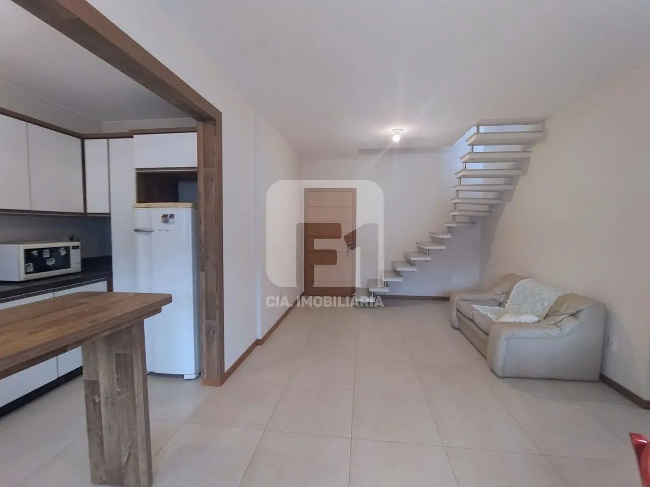 Apartamento de 3 quartos semi mobiliado -Itacorubi - Foto 2