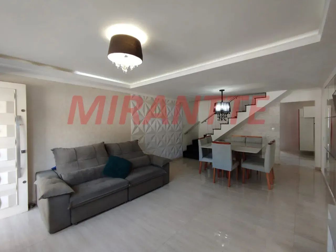 Sobrado 179m², 3 dormitórios sendo 1 suíte e 4 vagas. - Foto 3