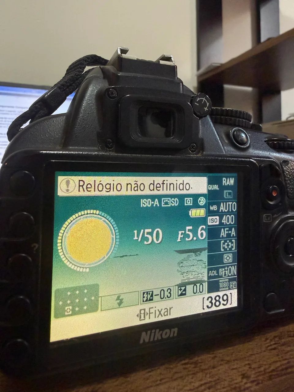 Câmera Nikon D3100  - Foto 3