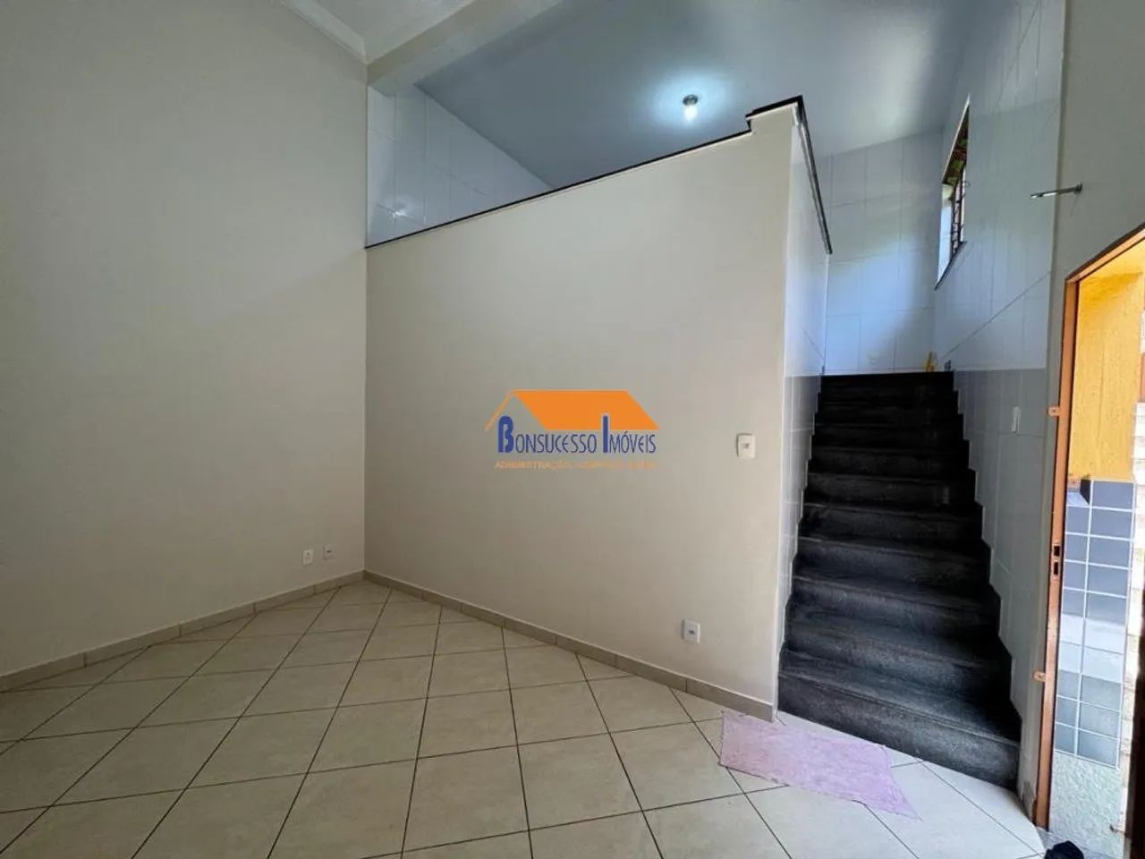casa de 3 quartos Bairro Ipê em Belo Horizonte - Foto 2