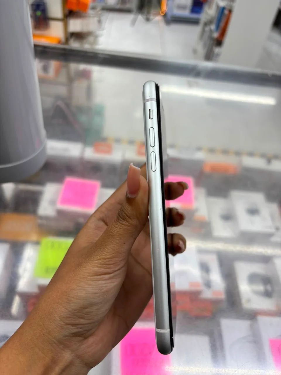 iPhone XR na cor branca de 128g - Foto 2