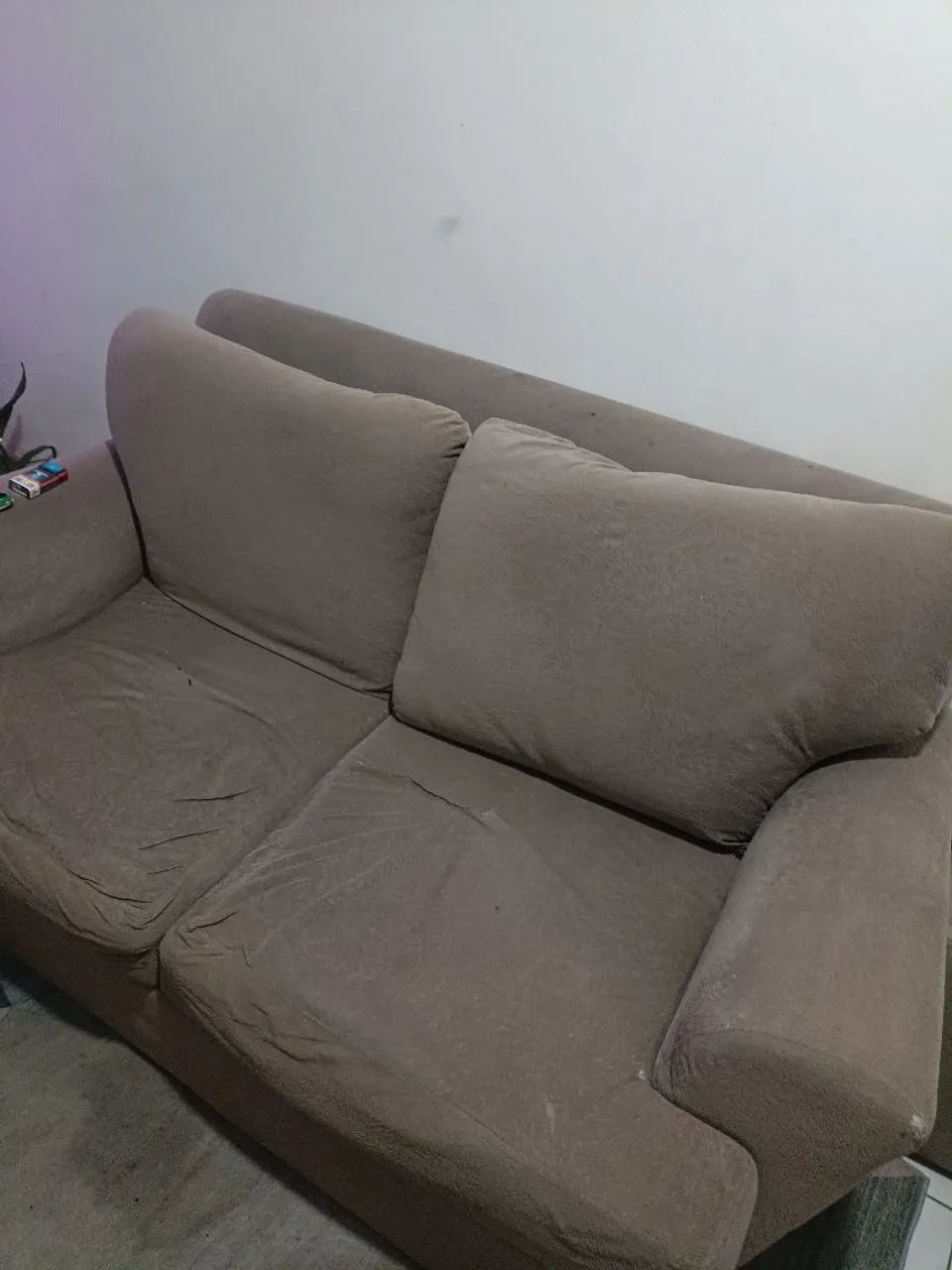 ? VENDO SOFÁ DE 2 LUGARES - CINZA-ESCURO