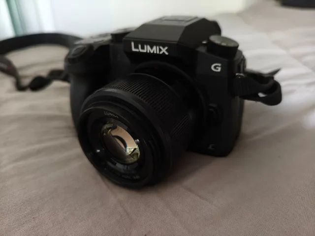 Câmera Mirrorless Panasonic Lumix G7 + Lente + Microsd
