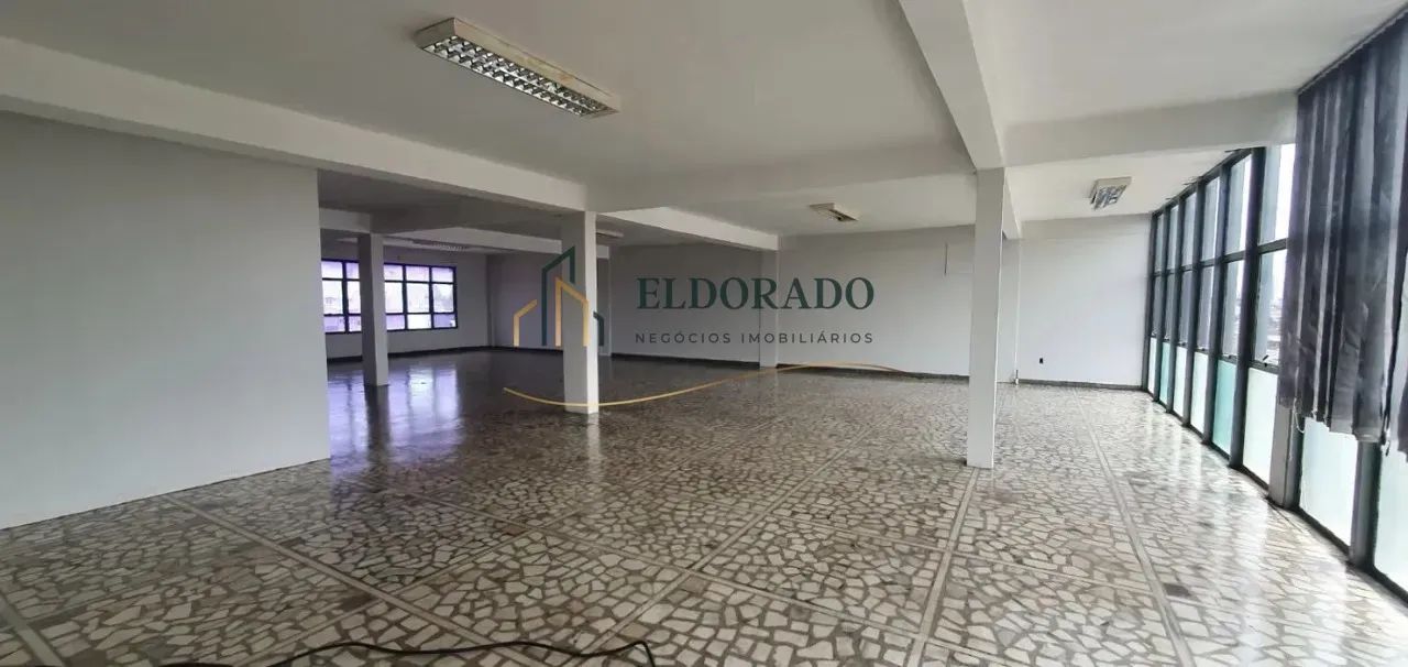Aluga-se ou Vende-se Prédio Comercial na Rua Miranda Reis! - Foto 5