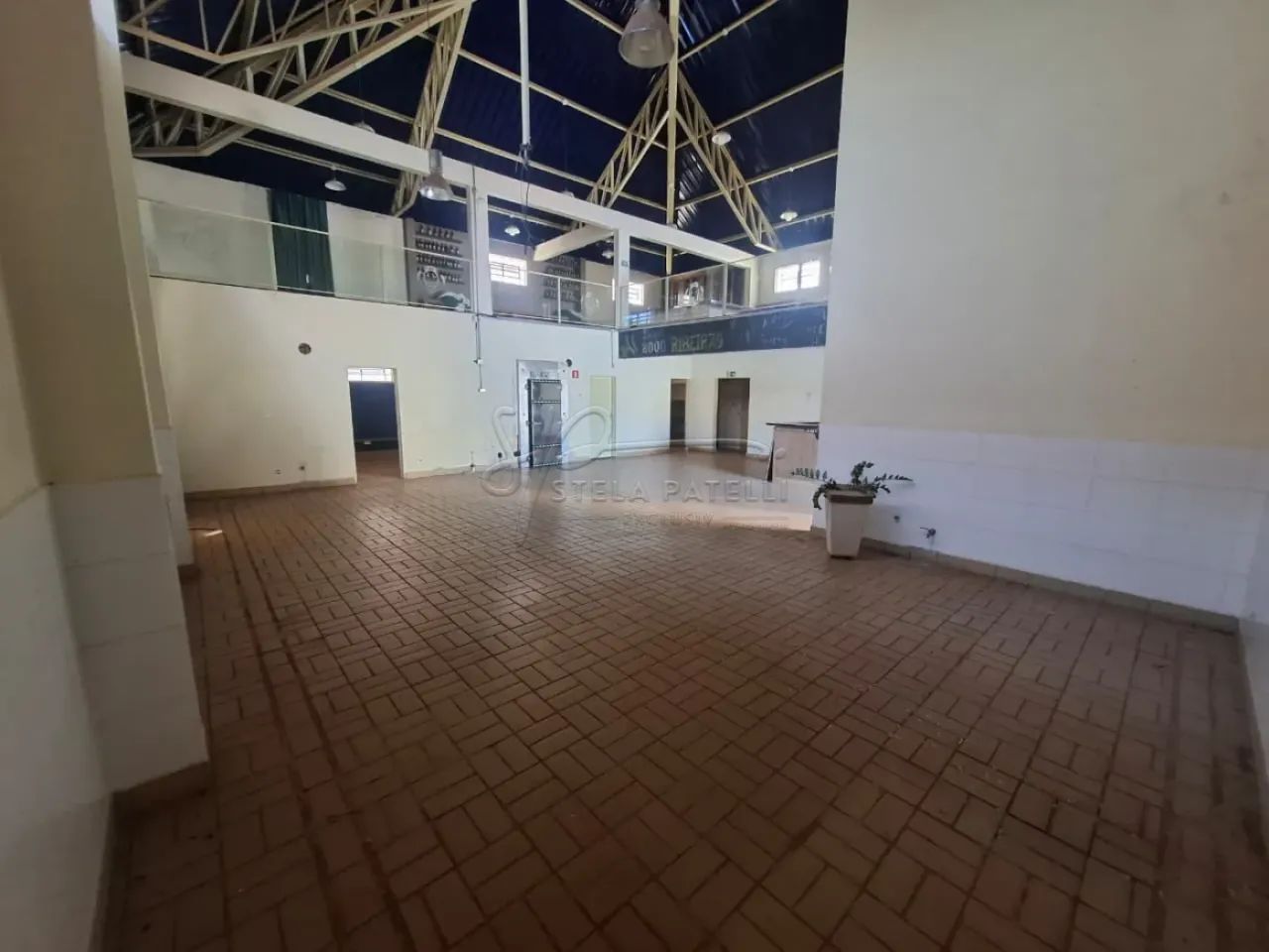 Casa comercial de 450m² com salão para locação - Nova Aliança - Foto 3