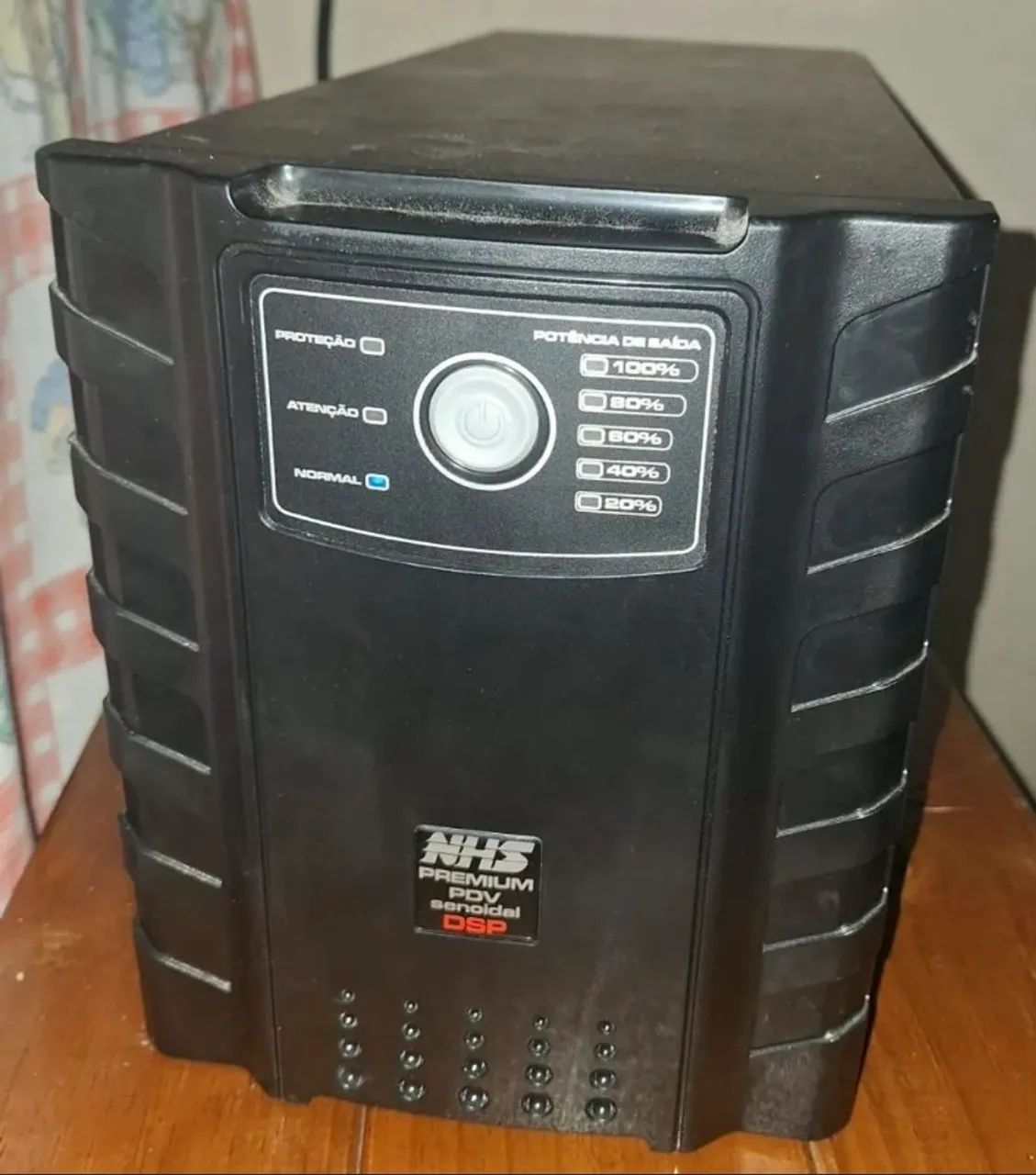 Nobreak de 3100va 110 e 220 automático  - Foto 3