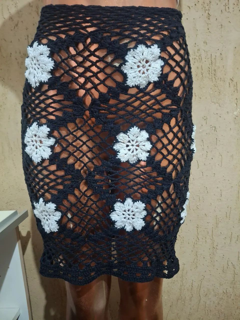 Saia croche com flores praia e piscina tm 38 - Foto 2