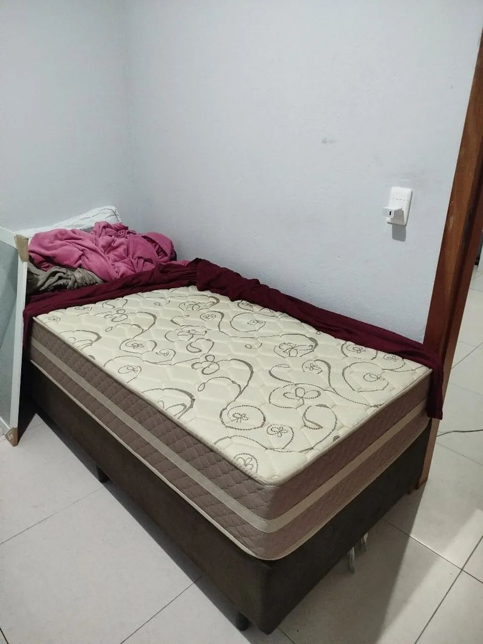 Cama de solteiro 