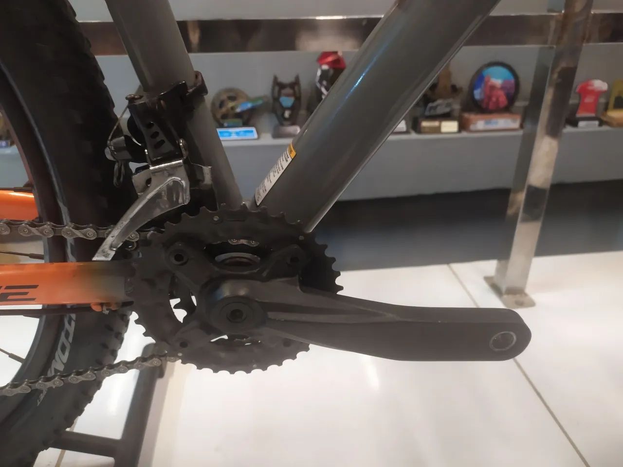 GT AVALANCHE  - Foto 2