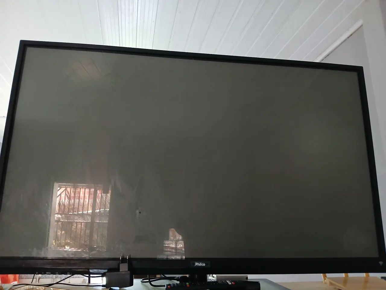 TV 