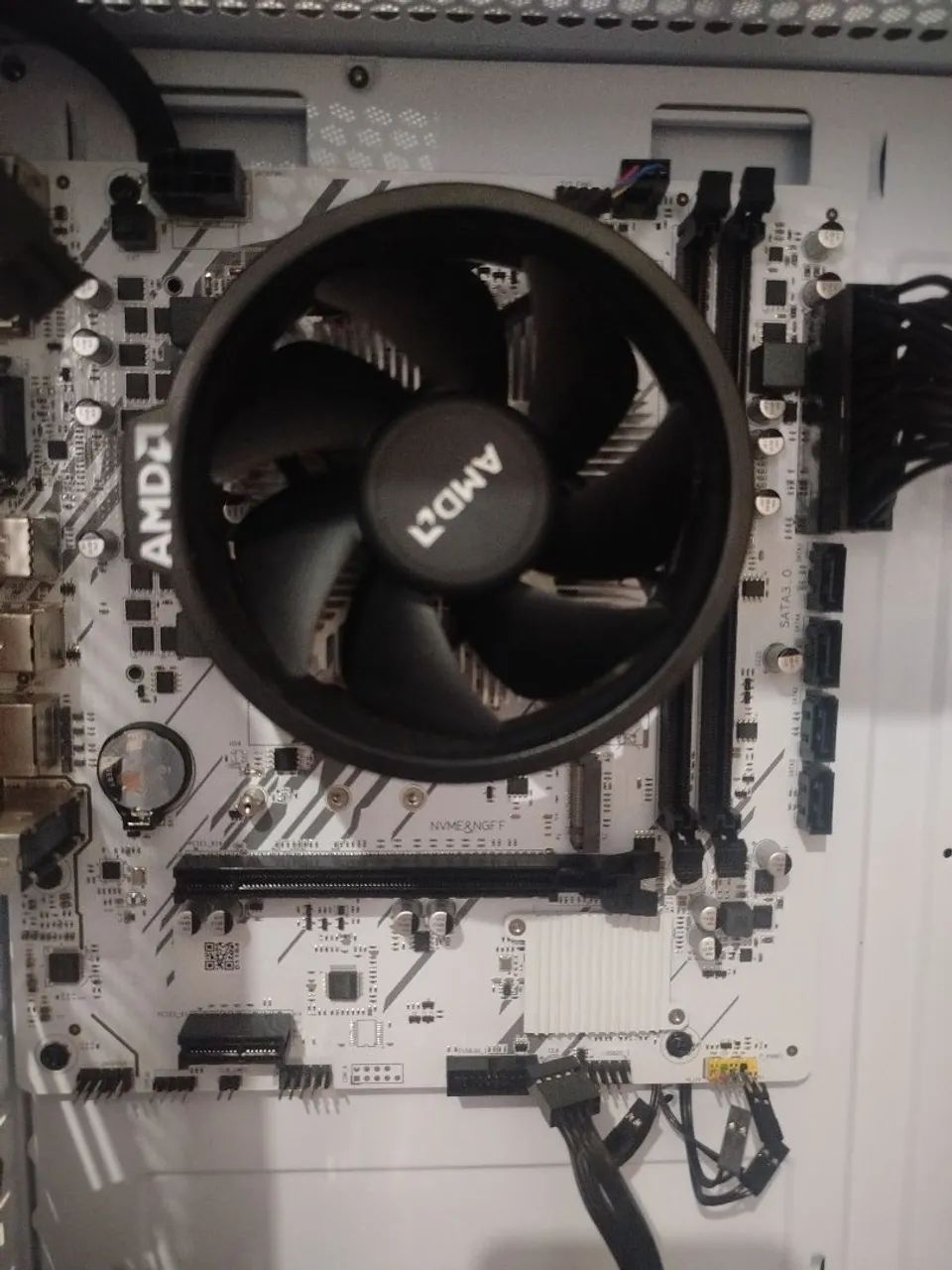 KIT AMD PLACA MAE E RYZEN 5