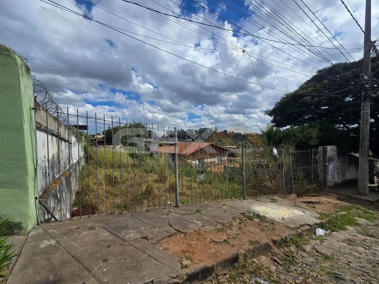 Lote à venda no bairro Interlagos com 360 m². - Foto 8