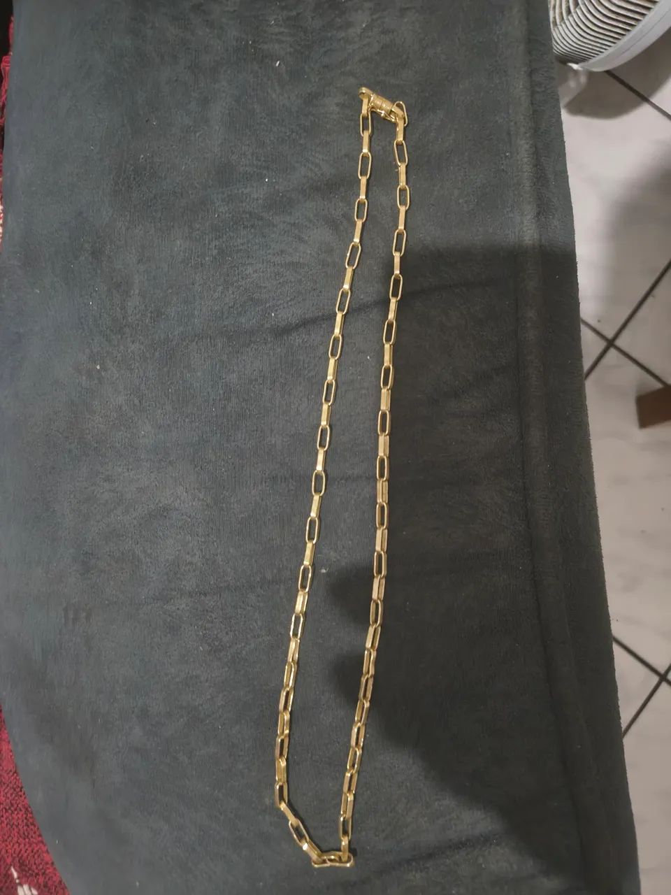 Cordão top moeda antiga!