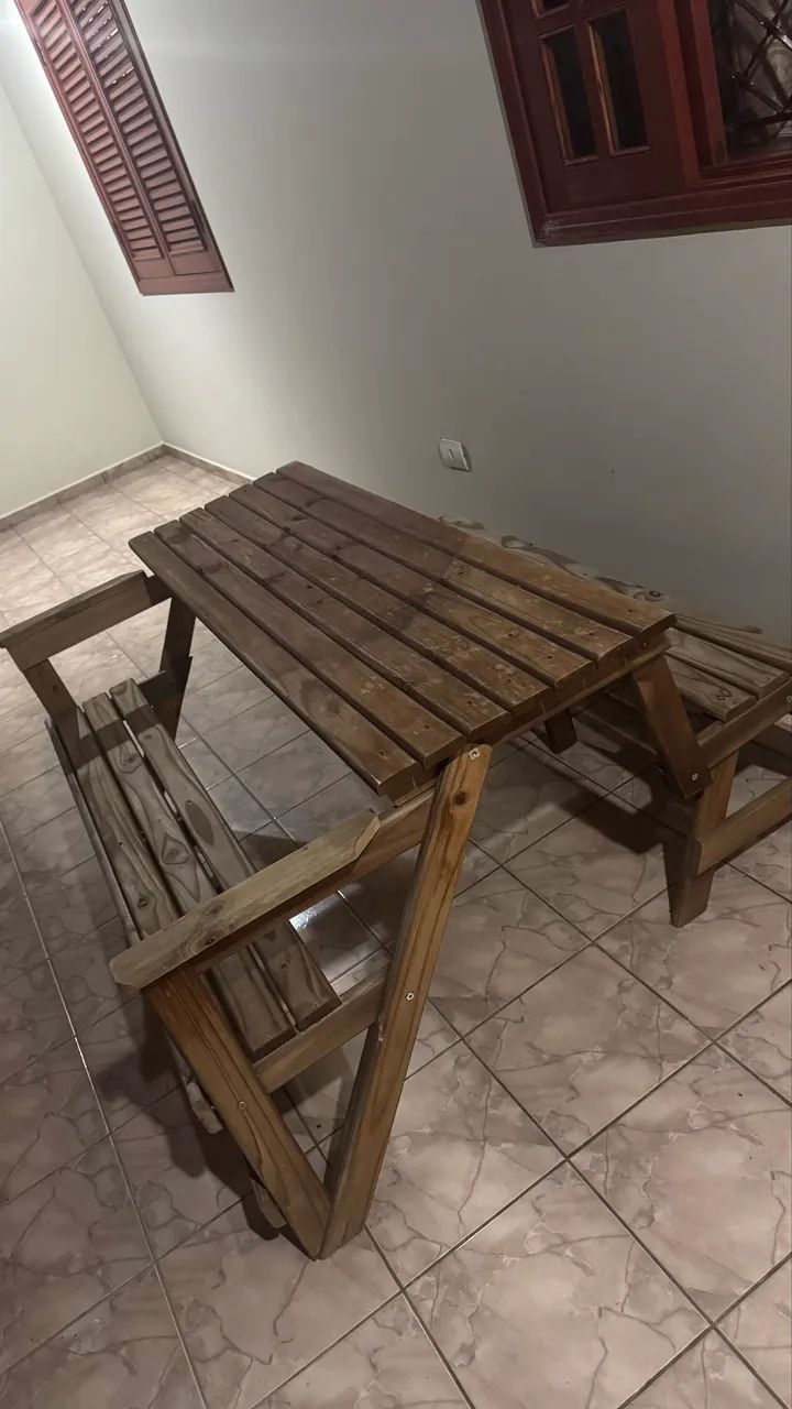 Banco que vira mesa de madeira  - Foto 4