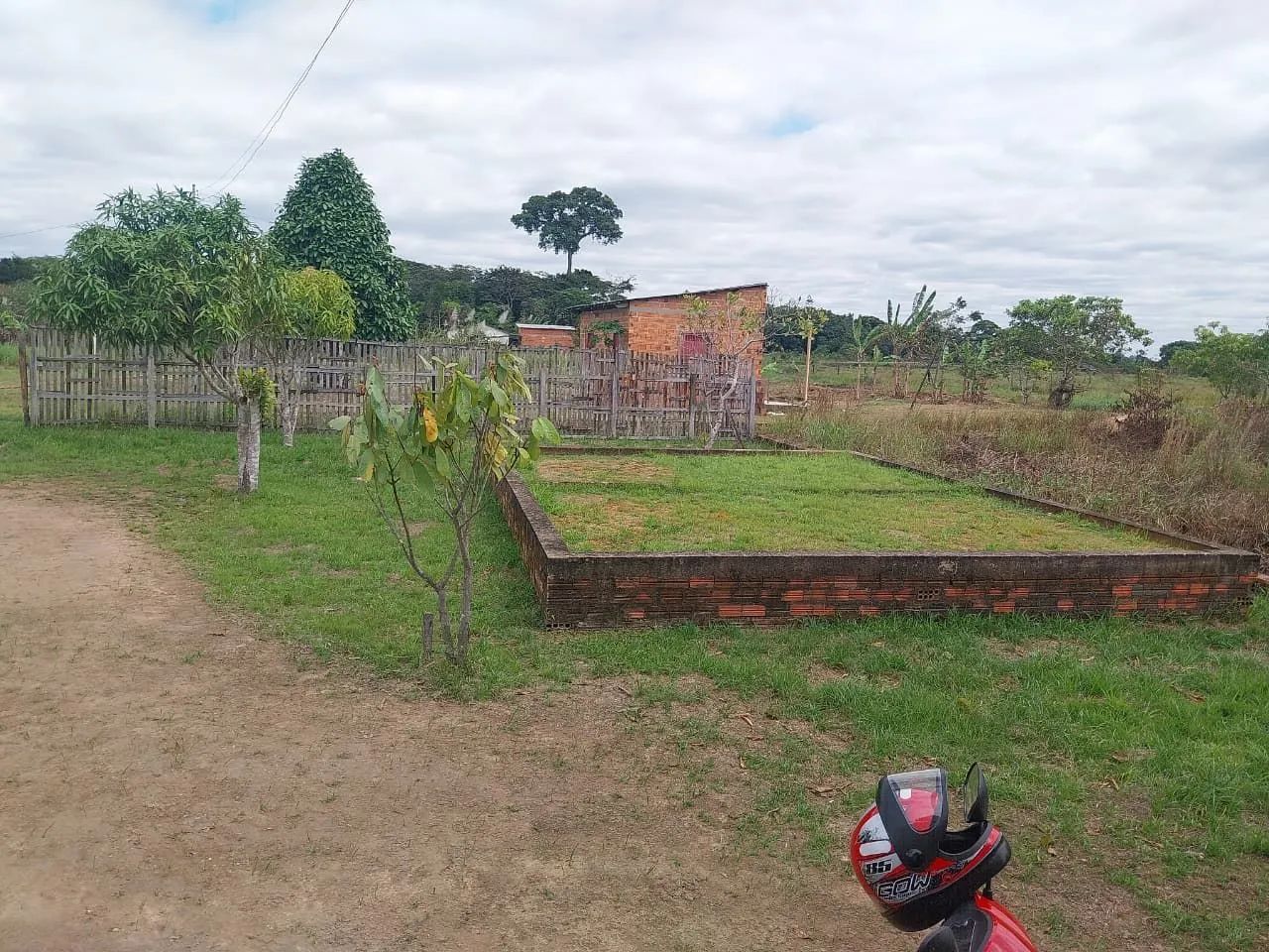 Vendo ou troco por carro  - Foto 2